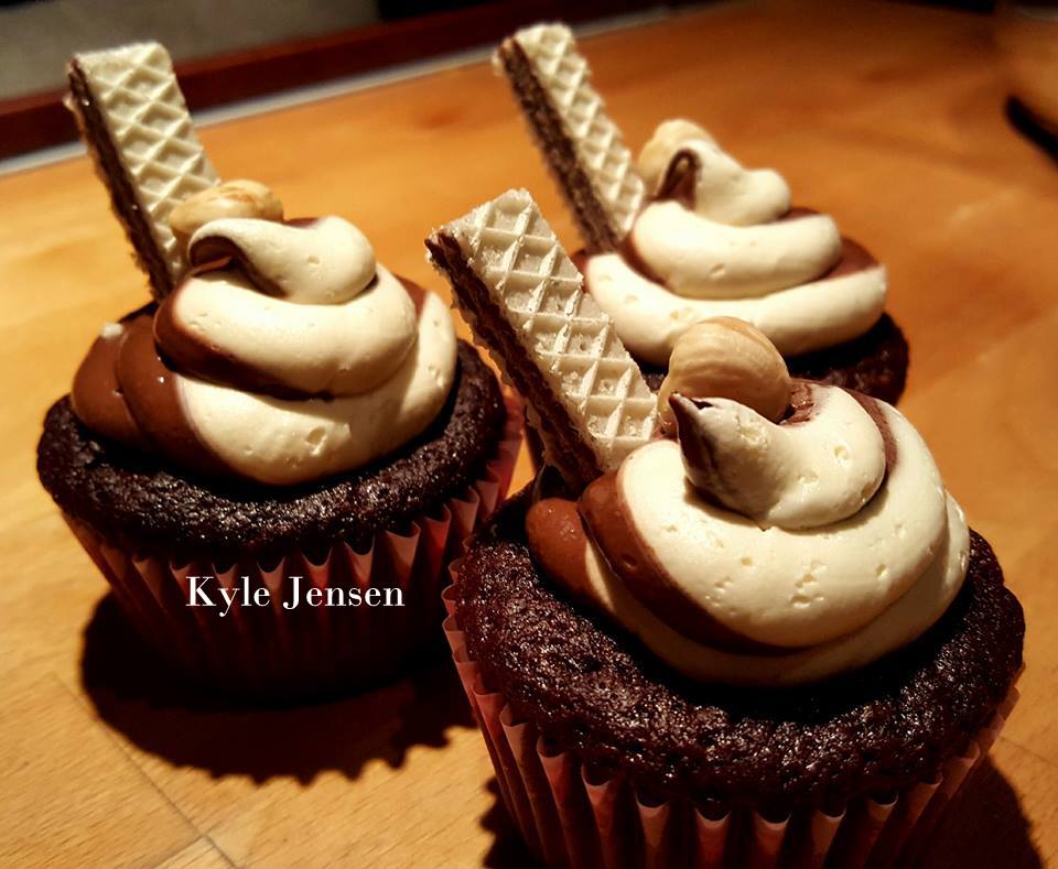 SUPER MOIST CHOCOLATE CUPCAKES - Your Recipe Blog