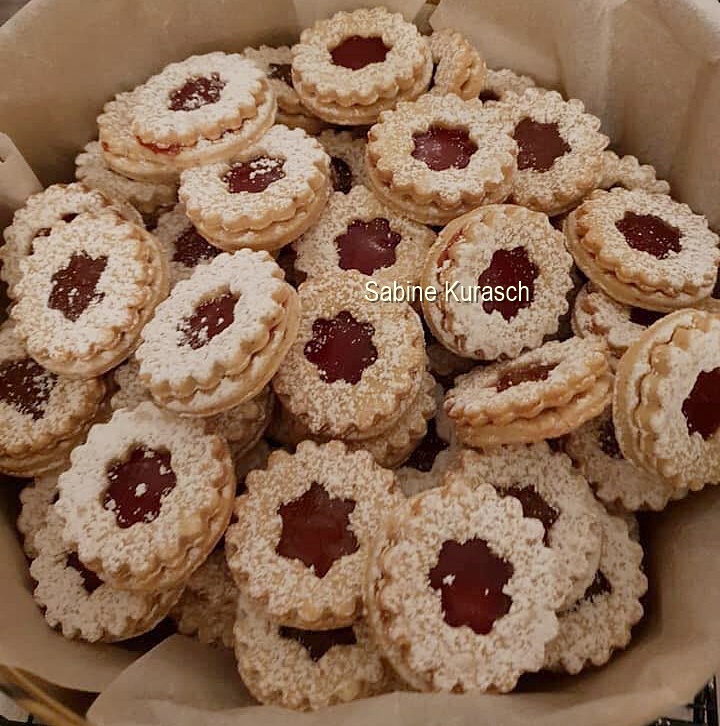 LINZERAUGEN – LINZER COOKIES - Your Recipe Blog