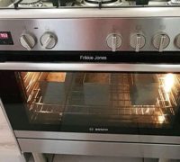 20200323 FRIKKIE SE KARRINGMELKBESKUIT Frikkie Jones. 2 F