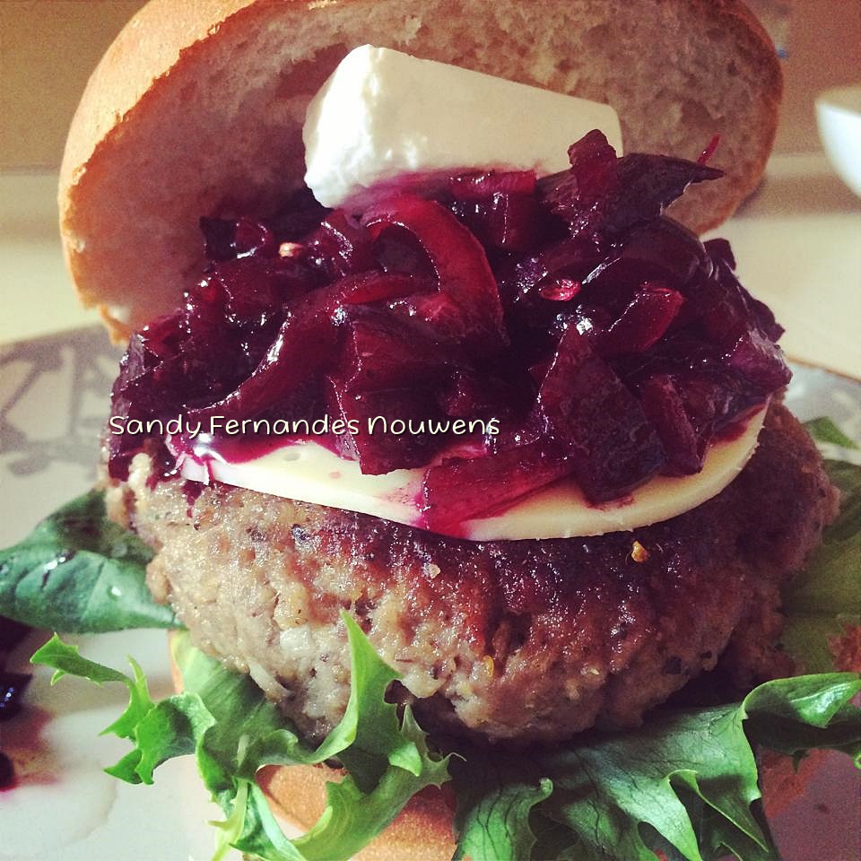 BEETROOT BURGER - Your Recipe Blog