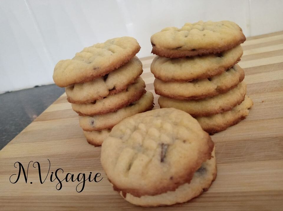 CHOC CHIP COOKIES - Your Recipe Blog