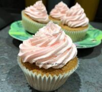 20201020 cupcakes for a birthday Suzette Beetge ッ Pretorius 3 F