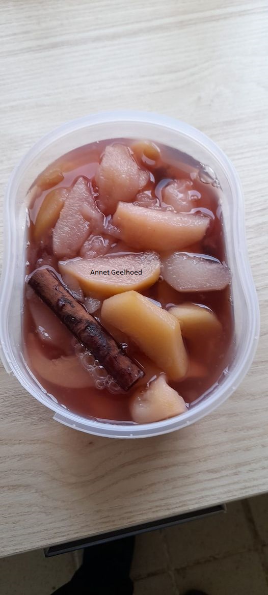 STOOFPEREN UIT DE MAGNETRON / STEWED MICROWAVE PEARS - Your Recipe Blog